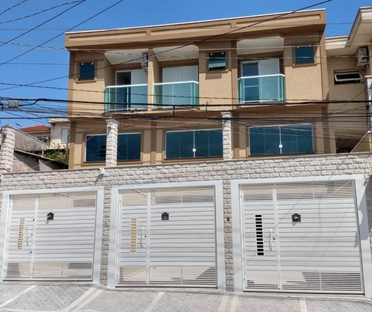 Sobrado, 3 quartos, 200 m² - Foto 1