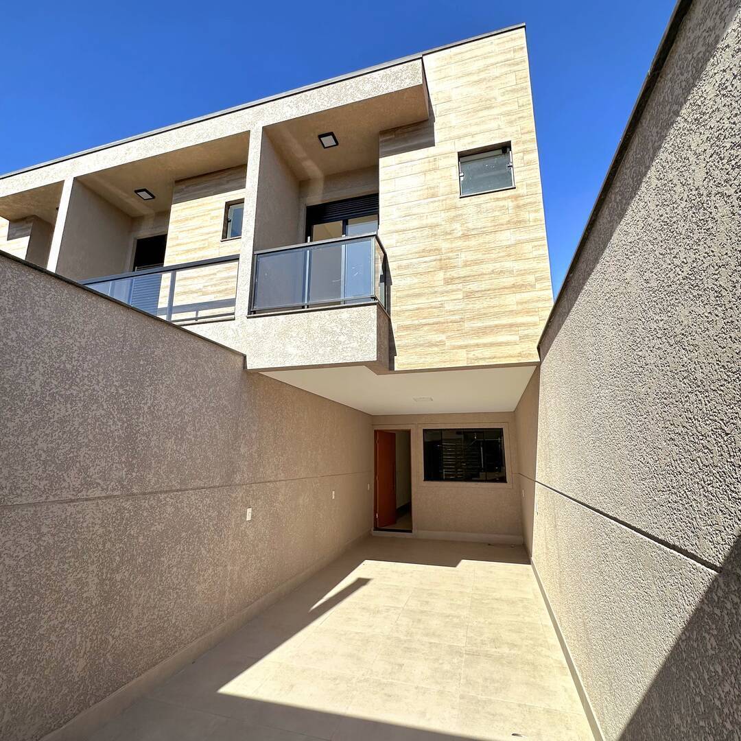 Sobrado à venda com 3 quartos, 87m² - Foto 1