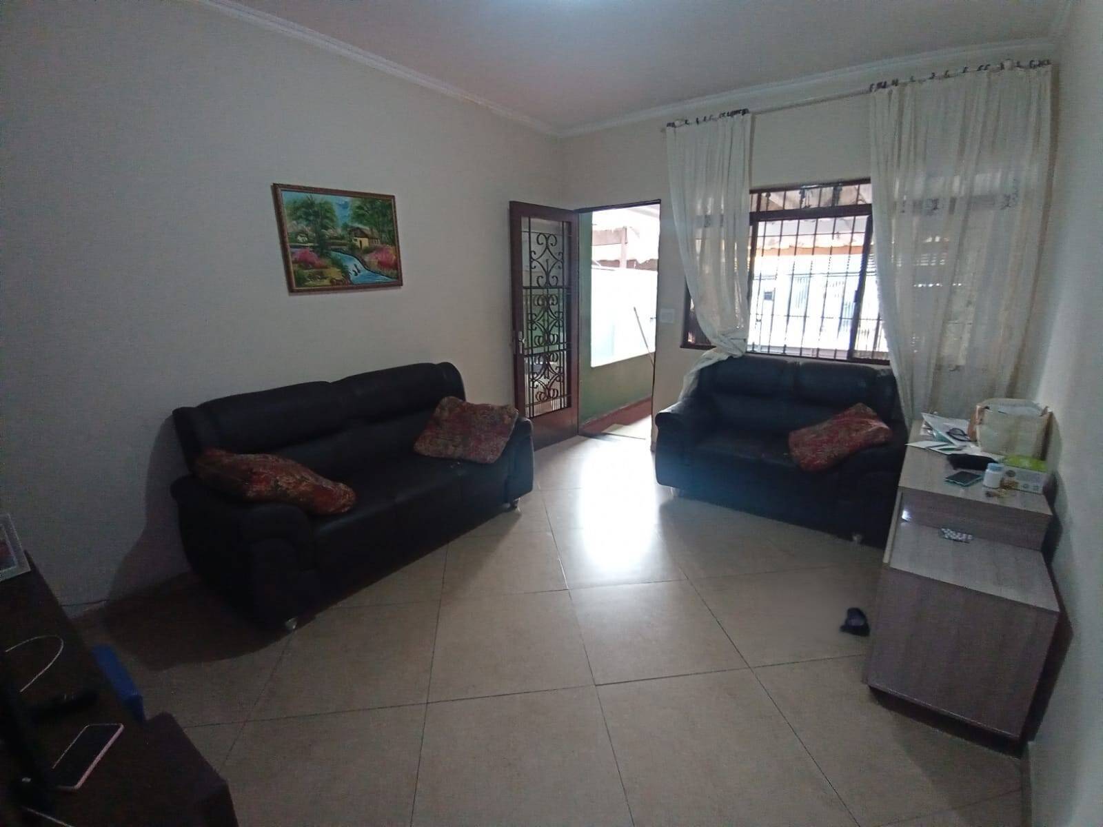 Casa, 3 quartos, 250 m² - Foto 1