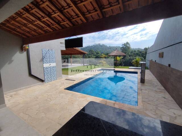 #448 - Casa para Venda em Santana de Parnaíba - SP